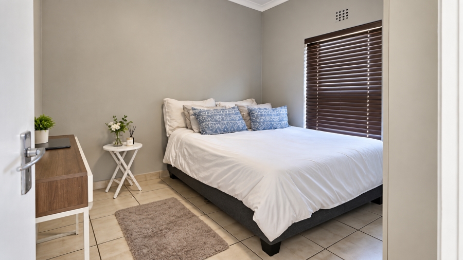 2 Bedroom Property for Sale in Parklands Western Cape